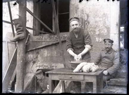 ARH NL Kageler 334,  1. Weltkrieg, Kageler bei der Wäsche, Abaucourt, Frankreich, zwischen 1914/1918