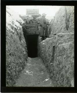 ARH NL Kageler 422, 1. Weltkrieg, Graben mit Posten, Maashöhen, Frankreich, zwischen 1914/1918