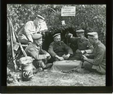 ARH NL Kageler 427, 1. Weltkrieg, Skat im Wald bei Unterhofen (Secourt), Frankreich, zwischen 1914/1918