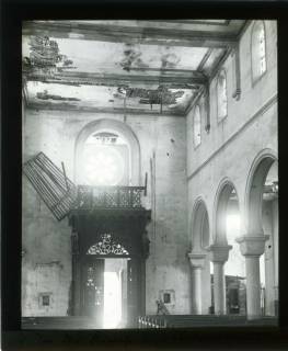 ARH NL Kageler 441, 1. Weltkrieg, Zerstörung in der Kirche von Abaucourt, Frankreich, zwischen 1914/1918