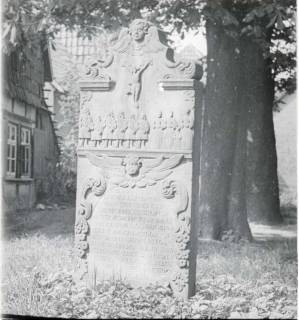 ARH NL Kageler 1544, Grabstein Anton Pluer (gest. 1731), Hiddestorf, ohne Datum
