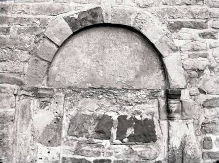 ARH NL Kageler 2230, Romanisches Portal an der St. Alexandri Kirche, Luttringhausen, 1940