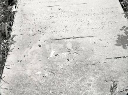 ARH NL Kageler 2582, Sinnbild (Achtstern) auf einem Grabstein, Wettbergen, 1940