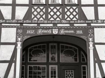 ARH NL Kageler 2689, Säulengeschmücktes Bauernhaustor, Empelde, 1940