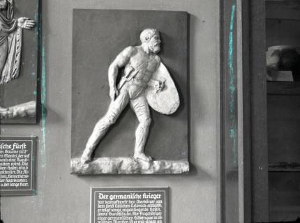 ARH NL Kageler 3075, Figur eines germanischen Kriegers, Hannover, 1941
