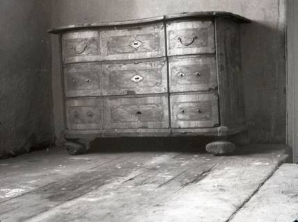 ARH NL Kageler 3139, Kommode in einem Bauernhaus, Leveste, 1940