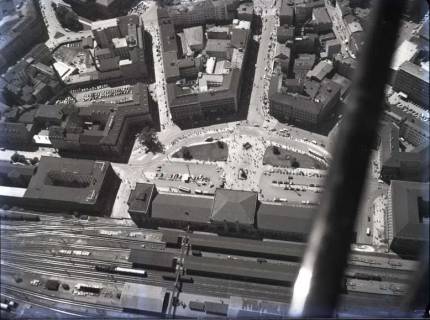 ARH NL Koberg 83, Ernst-August-Platz und Hauptbahnhof, Hannover, 1957