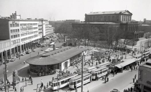 ARH NL Koberg 11676, Blick auf die Oper und den Kröpcke-Platz, Hannover, 1960