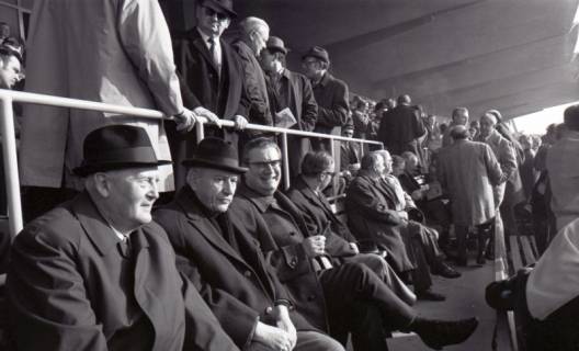 ARH NL Koberg 11765, Fußballspiel im Niedersachsenstadion, Hannover, 1971