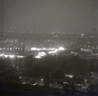 ARH NL Koberg 11792, Blick vom Rathaus auf Hannover bei Nacht, 1971