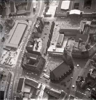 ARH NL Koberg 1671, Altstadtfest rund um das Hohe Ufer mit Marktkirche, Hannover , 1970