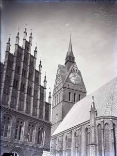 ARH NL Koberg 199, Marktkirche und altes Rathaus, Hannover, wohl 1955