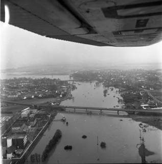 ARH NL Koberg 2176, Leinehochwasser, Neustadt a. Rbge., 1970