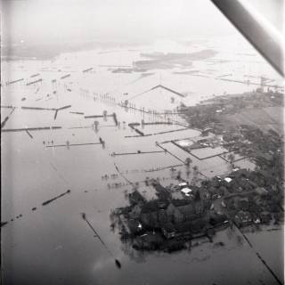 ARH NL Koberg 2216, Leinehochwasser, Mandelsloh, 1970
