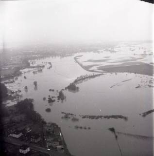 ARH NL Koberg 2239, Leinehochwasser, Seelze, 1970