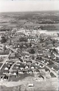 ARH NL Koberg 2424, Schulzentrum und Sporthalle, Mellendorf , 1974