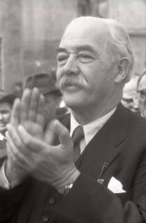 ARH NL Koberg 3039, Maikundgebung des DGB mit Ministerpräsident Kopf auf dem Klagesmarkt, Hannover, 1952