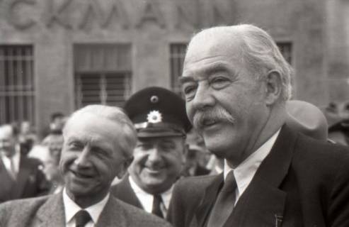 ARH NL Koberg 3040, Maikundgebung des DGB mit Ministerpräsident Kopf auf dem Klagesmarkt, Hannover, 1952