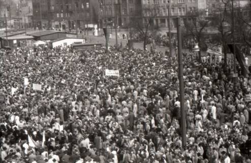 ARH NL Koberg 3047, Maikundgebung des DGB auf dem Klagesmarkt, Hannover, 1952