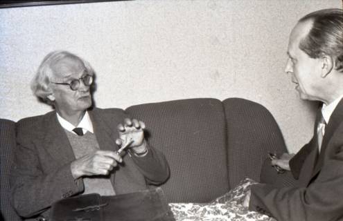 ARH NL Koberg 3051, links Prof. Picard, Hannover, 1949