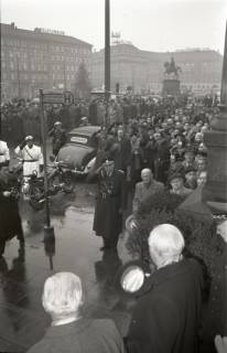 ARH NL Koberg 3086, Ankunft von Bundespräsident Theodor Heuss, in Begleitung von Ministerpräsident Kopf, am Hauptbahnhof, Hannover, 1950