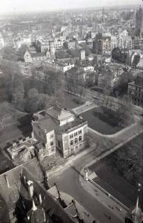 ARH NL Koberg 354, Blick vom Rathausturm auf das zerstörte Hannover, zwischen 1948/1949