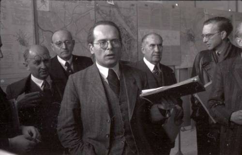 ARH NL Koberg 369, Entscheidung des Innenstadtwettbewerbs unter Leitung von Stadtbaurat Rudolf Hillebrecht, 1949