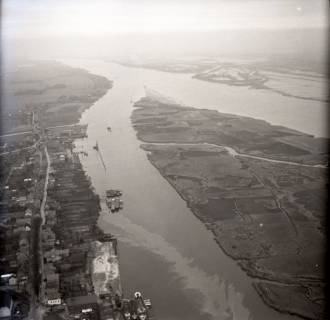 ARH NL Koberg 3915, Hochwasser der Weser, bei Brake (Unterweser), 1962