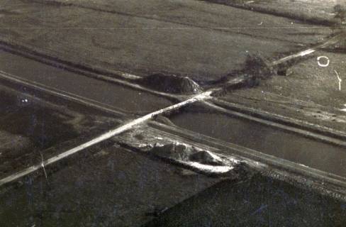 ARH NL Koberg 4512, Ausbau und Wasserregelung im Gebiet der Großen Aue, zwischen Bahrenburg und Bad Holzhausen, 1960