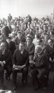 ARH NL Koberg 4940, Albert Schweitzer beim Besuch der Albert-Schweitzer-Schule, Linden, 1959