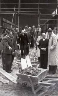 ARH NL Koberg 6700, Vorbesichtigung des heutigen Messegeländes, Hannover, 1947