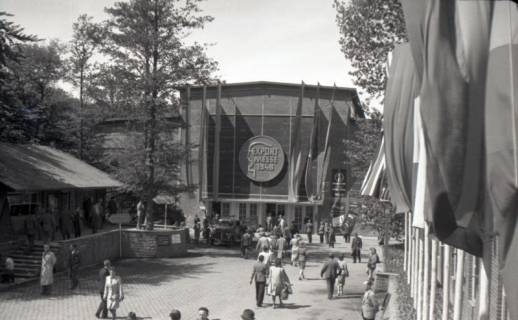 ARH NL Koberg 6703, Vorbesichtigung des heutigen Messegeländes, Hannover, 1947