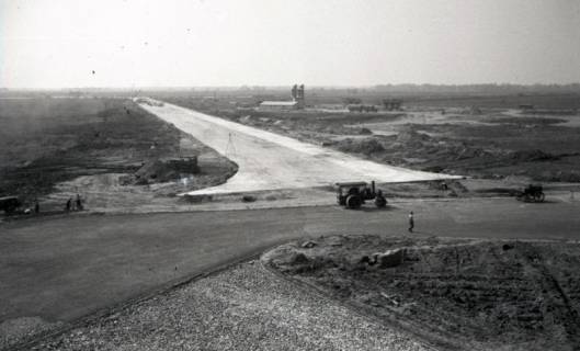 ARH NL Koberg 6759, Bau und Einweihung des Flughafen Langenhagen, Hannover, 1952