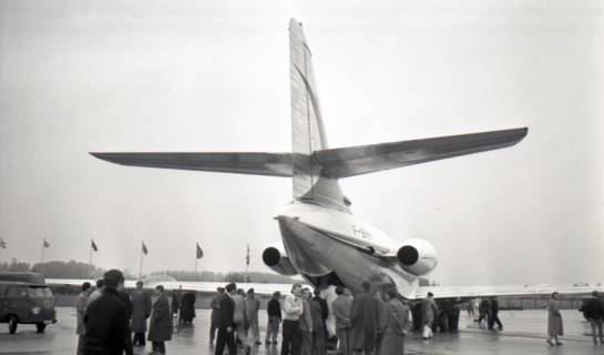 ARH NL Koberg 7058, Ankunft auf dem Flughafen Langenhagen, Hannover, 1953