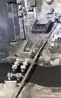 ARH NL Koberg 7296, Brückenbaustelle, Neustadt, 1959
