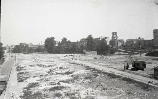 ARH NL Koberg 734, Leibnizufer mit Beginenturm am rechten Rand, Hannover, 1948