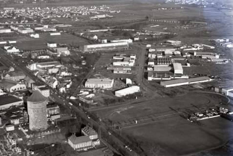 ARH NL Koberg 7734, Industriegebiet Vahrenwald mit Wasserturm, Hannover, 1958