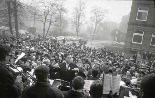 ARH NL Koberg 808, Einweihung der Gerhard-Uhlhorn-Kirche, Linden, 1964