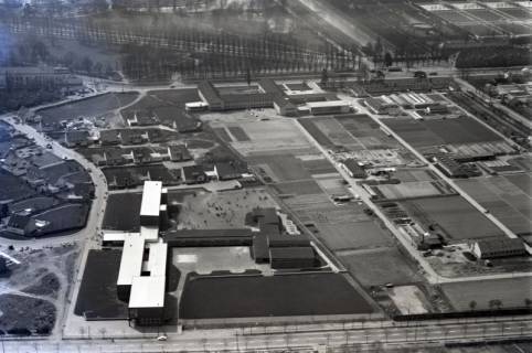 ARH NL Koberg 8239, Goetheschule und Universitätsbereich Herrenhausen, 1958