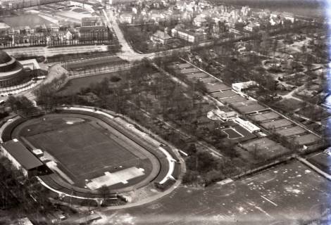 ARH NL Koberg 8270, Sportplätze neben dem Zoo, Hannover, 1958