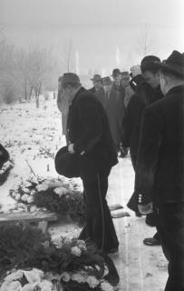 ARH NL Koberg 829, Rituelle Beisetzung eines Zimmermannes, 1964