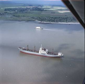 ARH NL Koberg 8482, Bremerhaven Weser mit Fährverkehr , 1957