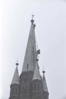 ARH NL Koberg 870, Reparatur der Apostelkirche am Welfenplatz, Hannover, 1952