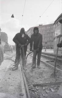 ARH NL Koberg 930, Straßenbahngleisarbeiten in der Georgstraße, Hannover, 1971