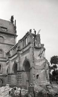 ARH NL Koberg 9376, Endgültiger Abriss des zerstörten Bauamtshauses am Rathaus (auch "Beamtenlaufbahn" genannt), Hannover, 1953