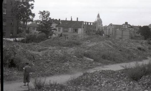 ARH NL Koberg 9505, Trümmer und zerstörte Häuser in der Südstadt, Hannover, 1946