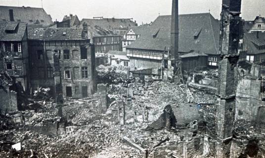 ARH NL Koberg 9680, Trümmer beim Ballhof, Hannover, 1943