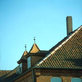 ARH NL Machinowski 334, Dachfenster eines Hauses, Lemmie, 1981
