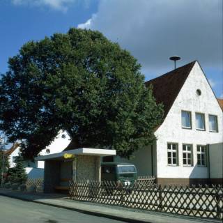 ARH NL Machinowski 375, Bushaltestelle vor der Freiwilligen Feuerwehr, Lenthe, 1981