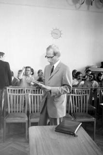 ARH NL Mellin 01-012/0002, Otto Freiherr von Fircks im Amtsgericht, Burgdorf, 1971